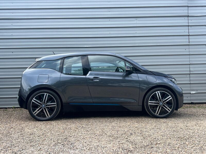 BMW I3