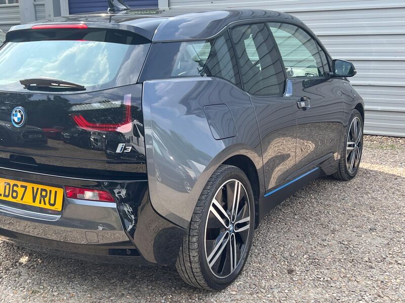 BMW I3