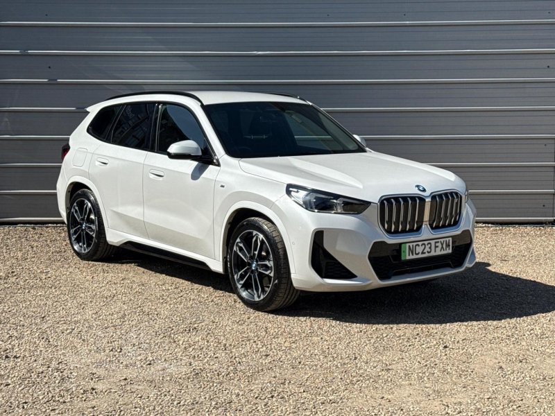 BMW IX1