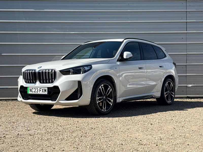 BMW IX1