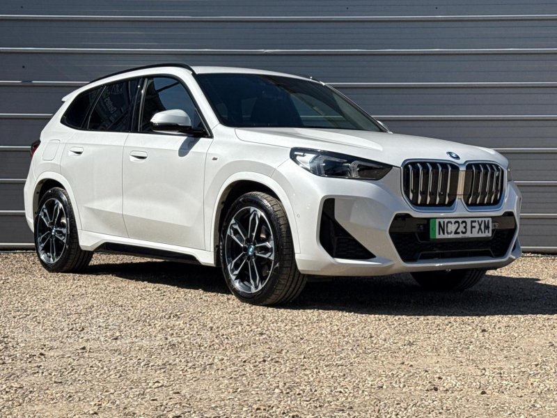 BMW IX1