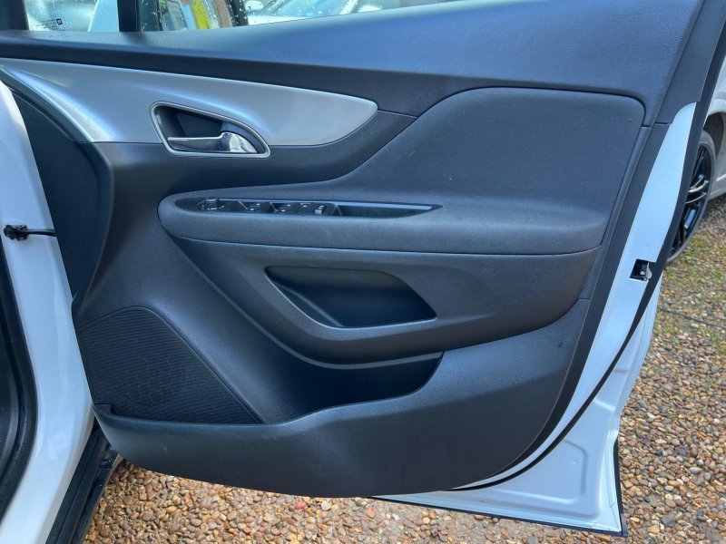 VAUXHALL MOKKA