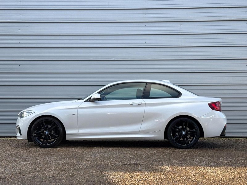 BMW 2 SERIES