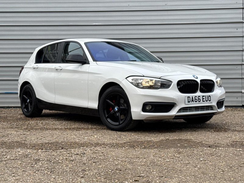 BMW 1 SERIES
