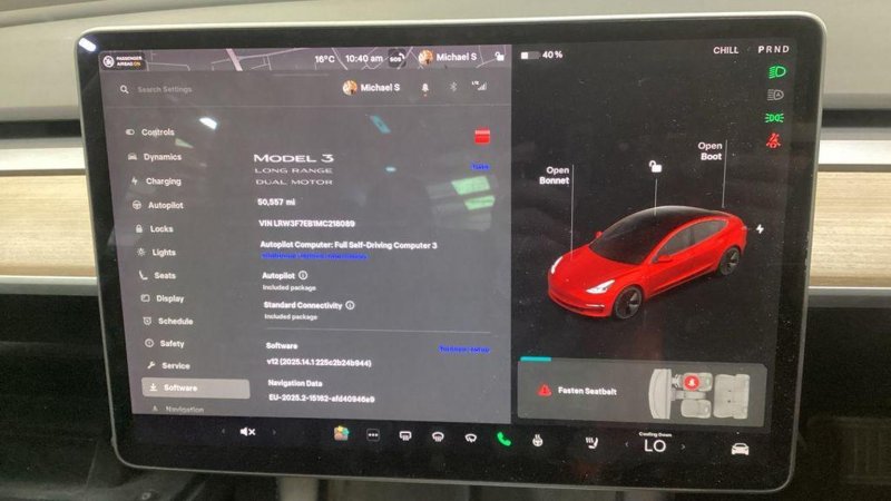 TESLA MODEL 3