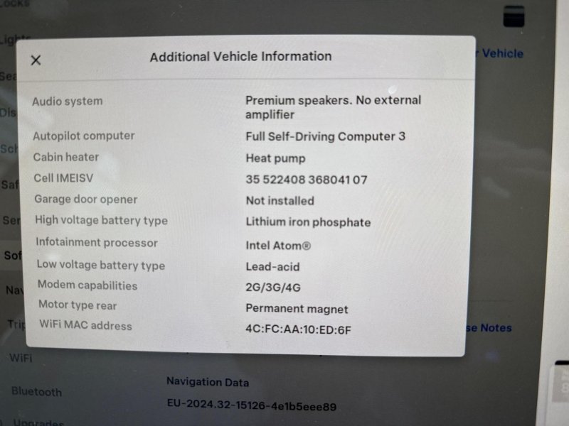 TESLA MODEL 3