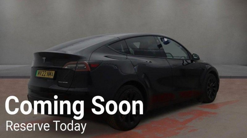 TESLA MODEL Y
