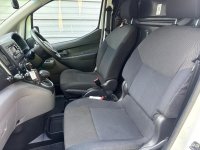 NISSAN E-NV200