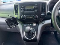 NISSAN E-NV200