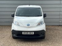 NISSAN E-NV200