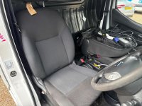NISSAN E-NV200