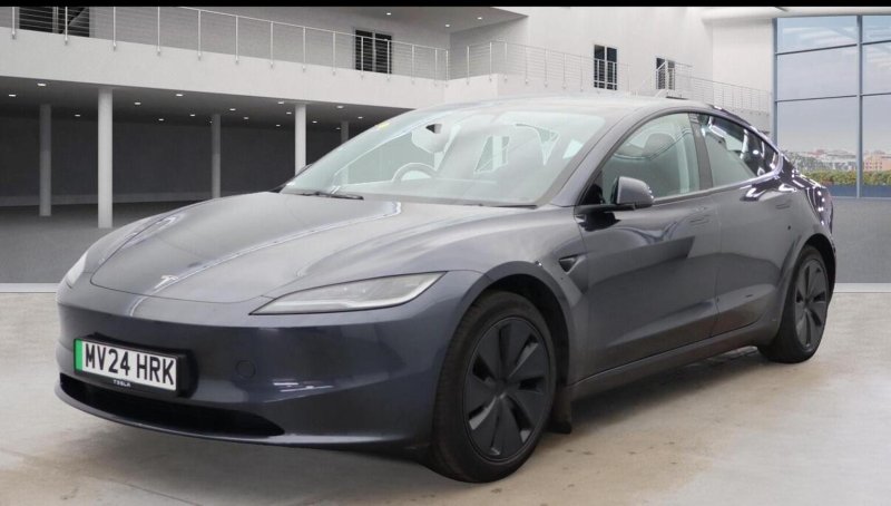 TESLA MODEL 3